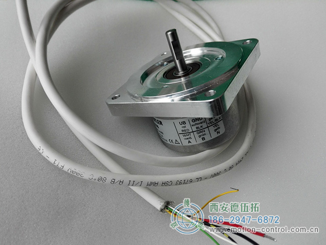 图为一款亨士乐SSI编码器的实物照片