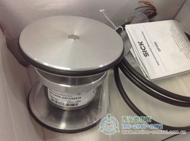 图为德国SICK西克的一款测量轮编码器照片