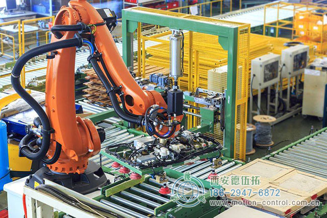 图为绝对值编码器在机械臂上的应用照片